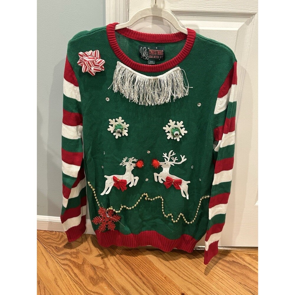 Ugly Christmas Sweater: Fun, Festive And All Ready For A Party! Size L